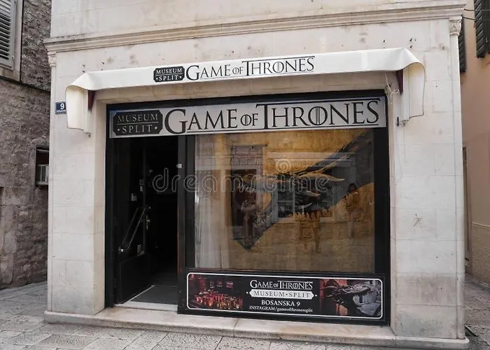 Mihaela Centre * Σπλιτ